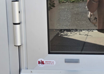 portes d’immeuble en aluminium sur mesure